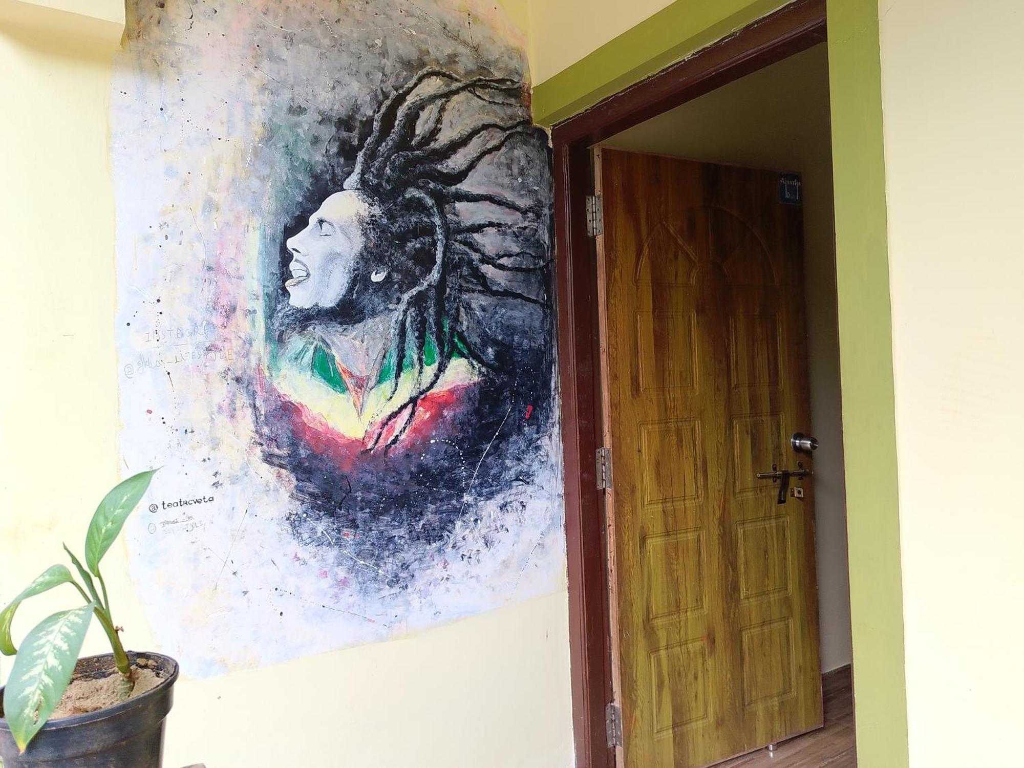 One Love Guest House Morjim Luaran gambar
